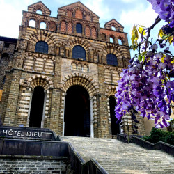 Visite de la haute-ville et de la Cathédrale